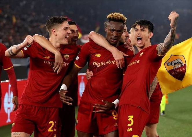 วันอาทิตย์ 013 เซเรีย อา: การวิเคราะห์การแข่งขันระหว่าง คาลยารี พบ โรม่า_เหย้า_เยือน_นาโปลี