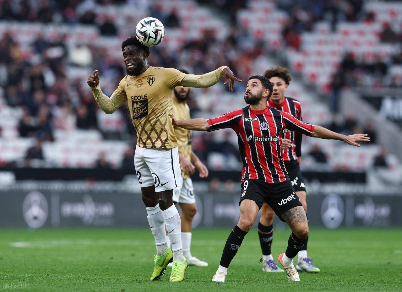 1-0: ทีมอันดับ 12 ของลีกเอิงสร้างความประหลาดใจให้กับนีซ ทีมอันดับ 10 ที่พ่ายแพ้ติดต่อกันเป็นนัดที่ 7 เมื่อดาวรุ่งชาวฝรั่งเศสวัย 23 ปีปิดฉากชัยชนะด้วยประตูสำคัญ