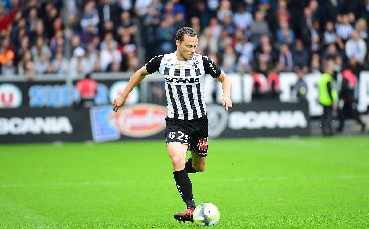 นีซประสบความพ่ายแพ้ติดต่อกันหกครั้งท่ามกลางฟอร์มที่ย่ำแย่ ในขณะที่ผลงานที่สม่ำเสมอของแองเจอร์สชี้ให้เห็นว่าพวกเขาอาจเก็บแต้มได้? _ผลการแข่งขัน_คะแนน