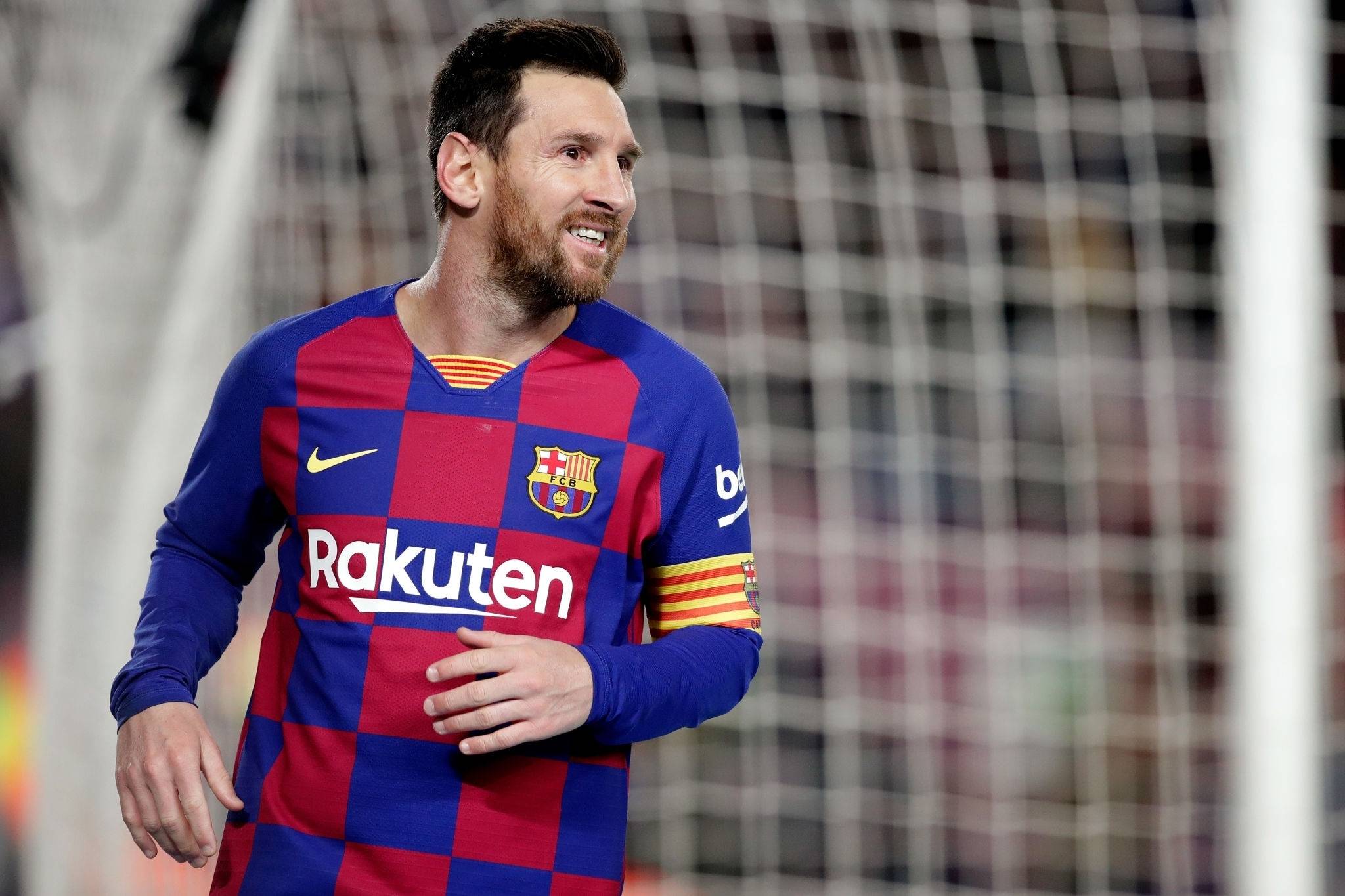 ลาปอร์ต้า: ผมเต็มใจที่จะทำงานหนักเพื่อเป็นเกียรติแก่เมสซี่! แต่ทั้งหมดขึ้นอยู่กับเมสซี่และเพื่อนร่วมทีมของเขา! _บาร์เซโลนา_ _การเยาะเย้ย_ _หัวข้อ_