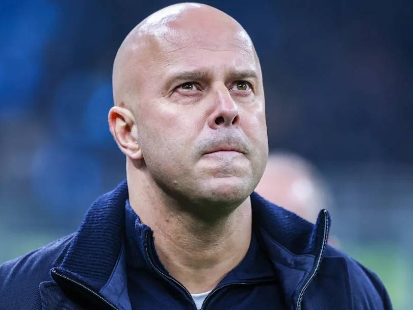 แนวรุกของลิเวอร์พูลอยู่ในวิกฤต! สล๊อตปฏิเสธการเรียกตัวเอลเลียตกลับคืนทีม หวังพึ่งการกลับมาของกัคโปเพื่อกอบกู้สถานการณ์_แอสตัน วิลล่า_การแข่งขัน_ผู้เล่น