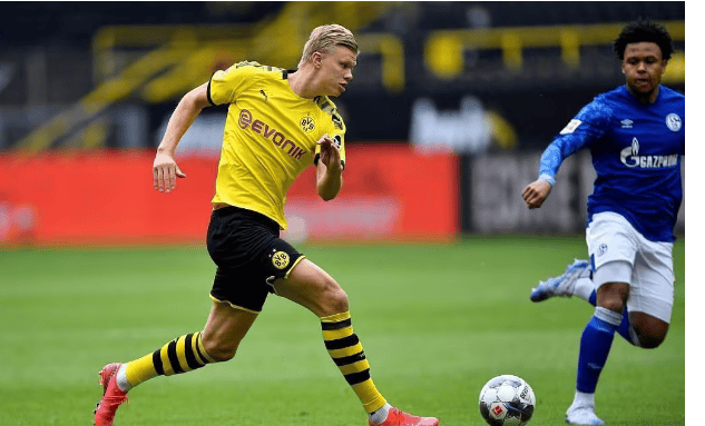 ฮาแลนด์ยังคงเปิดทางไว้อยู่; เมื่อเขาเข้าร่วมดอร์ทมุนด์ เขายังคงเป็นนักเตะของแมนเชสเตอร์ ซิตี้ ที่โมลด์