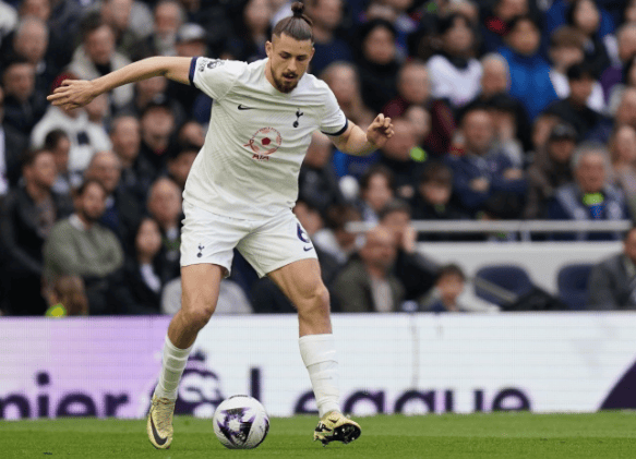 เอซี มิลาน, อินเตอร์ มิลาน และ ยูเวนตุส สนใจ เดลโฟ, ท็อตแนม เสนอ 30 ล้านยูโร เซเรีย อา อินเตอร์ มิลาน นาโปลี