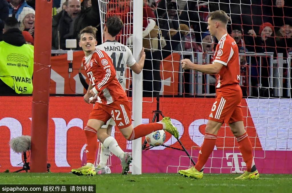 เคนสร้างสถิติใหม่ขณะบาเยิร์นถล่มไฮเดนไฮม์ ขยายคะแนนนำดอร์ทมุนด์เป็นเก้าแต้ม คว้าแชมป์ครึ่งฤดูกาลแรกสำเร็จ การแข่งขัน: ลามีเอล, แมนเชสเตอร์ ซิตี้