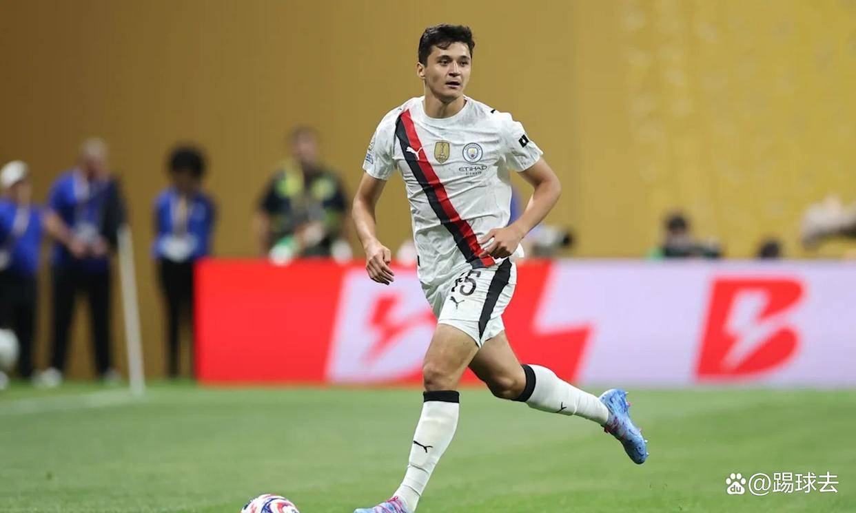 ข่าวลือการยืมตัวกองหลังแมนเชสเตอร์ ซิตี้ ของเรอัล มาดริด: การป้องกันของอลอนโซต้องการดาวรุ่งอุซเบกิสถาน คูซาโนฟ