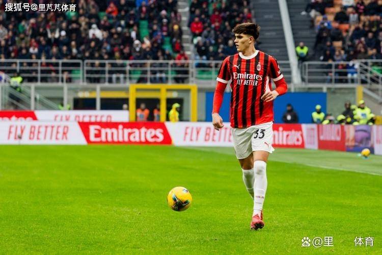 ดาวรุ่งพุ่งแรงวัย 20 ปี ได้รับความสนใจอย่างมาก: อาร์เซนอลส่งแมวมองไปดูฟอร์มที่เอซี มิลาน, อัลเลกรีปฏิเสธที่จะปล่อยตัวเขา_Bartelsagi_ฤดูกาล_อินเตอร์