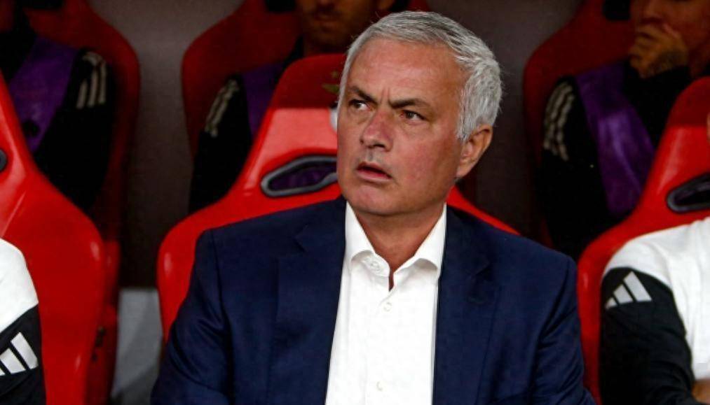 เขย่าหัวอย่างหมดหนทาง ความพ่ายแพ้ 0-2 ทำให้มูรินโญ่ตกอยู่ในสถานการณ์ลำบาก: การตกรอบแชมเปียนส์ลีกแทบจะแน่นอนแล้ว, การเผชิญหน้าในรอบสุดท้ายกับเรอัล มาดริด, เบนฟิก้า และอาแจ็กซ์