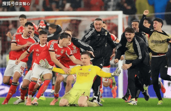 1 การแข่งขันที่เต็มไปด้วยเวทมนตร์! ผู้รักษาประตูทำประตูในช่วงทดเวลาบาดเจ็บ + 1 ทีมพลาดโอกาสเข้ารอบโดยตรง + 1 ทีมผ่านเข้ารอบเพลย์ออฟอย่างหวุดหวิด! _เบนฟิก้า_ เรอัล มาดริด_ การแข่งขัน