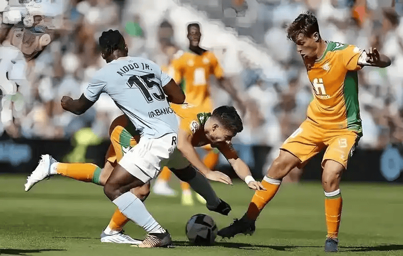 เบติสไล่ล่าตั๋วไปยุโรปในบ้าน, บาเลนเซียสู้หนีตกชั้นนอกบ้าน การโจมตี | การป้องกัน | ฟอร์ม