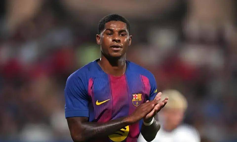 £38 ล้าน! การจากไปของผู้เล่นแมนเชสเตอร์ยูไนเต็ดสามคนอาจสร้างรายได้ พร้อมกับการใช้จ่ายอย่างรอบคอบเพื่อรับมือกับความท้าทายใหม่_โฮจ์ลุนด์_บาร์เซโลนา_ผู้เล่น