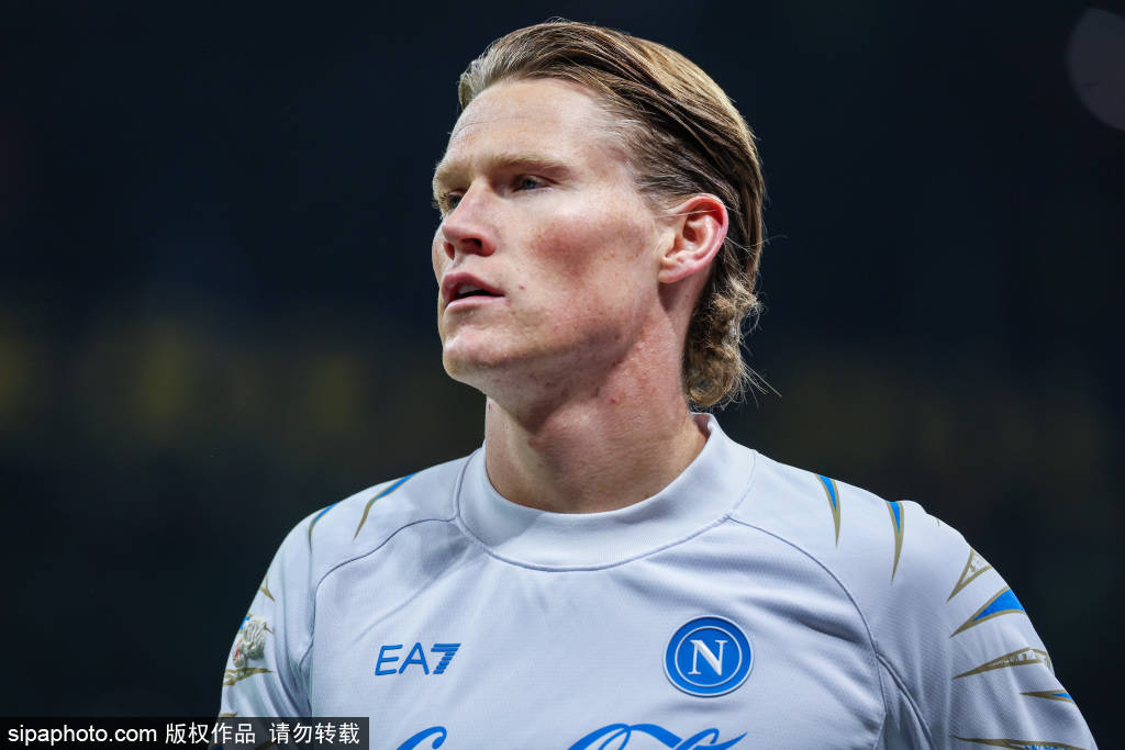 อินเตอร์ มิลาน ได้เปรียบผู้เล่น! ความจริงเบื้องหลังการประท้วงของมาติชต่อการตัดสินและการถูกไล่ออกหลังจากได้รับใบเหลืองสองใบในหนึ่งนาที_การแข่งขัน_ลียง_โรม่า