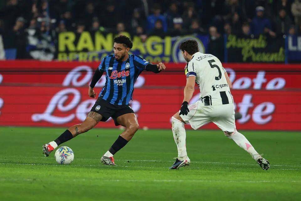 40 ล้านเป็นจำนวนที่น่าประหลาดใจมาก! ใครจะเป็นผู้คว้าตัวกองกลางที่ดีที่สุดของเซเรียอาไปครอง? เอแดร์สัน อตาลันต้า ยูเวนตุส