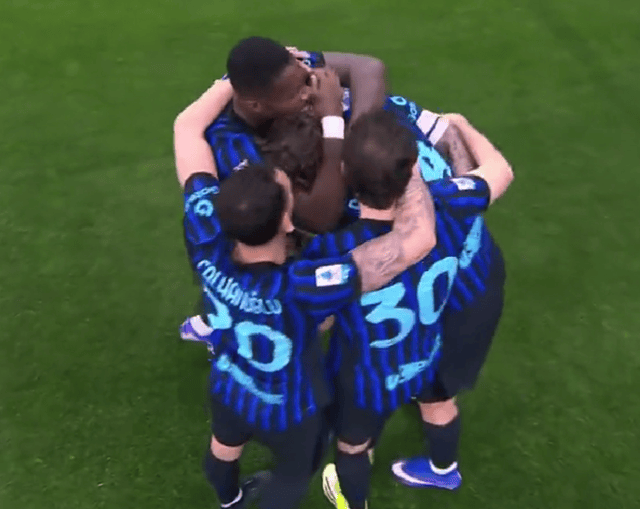 ชัยชนะ 3-2! ความหวังในการคว้าแชมป์ของเอซี มิลานพังทลาย: อินเตอร์ มิลานคว้าชัยชนะนัดแรกเหนือทีมท็อป 5 พร้อมทิ้งห่าง 8 แต้ม การคว้าแชมป์แทบจะแน่นอนแล้ว_ยูเวนตุส_คาลูลู_นาโปลี