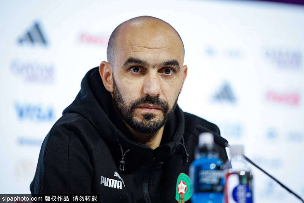 การเปลี่ยนแปลงผู้จัดการทีมในนาทีสุดท้าย? รายงานระบุว่าหัวหน้าโค้ชของโมร็อกโกได้ลาออกแล้ว โดยผู้จัดการทีมโอลิมปิกจะนำทีมในฟุตบอลโลก Regragui Foot Mercato