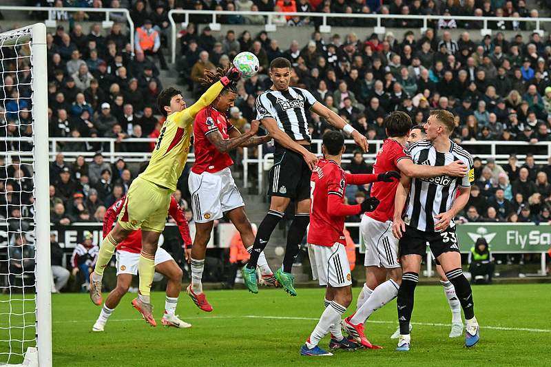 นิวคาสเซิ่ล 2-1 แมนเชสเตอร์ ยูไนเต็ด โอซูล่า ลอเร_เฟิร์ส ฮาล์ฟ_กอร์ดอน_มิโร่