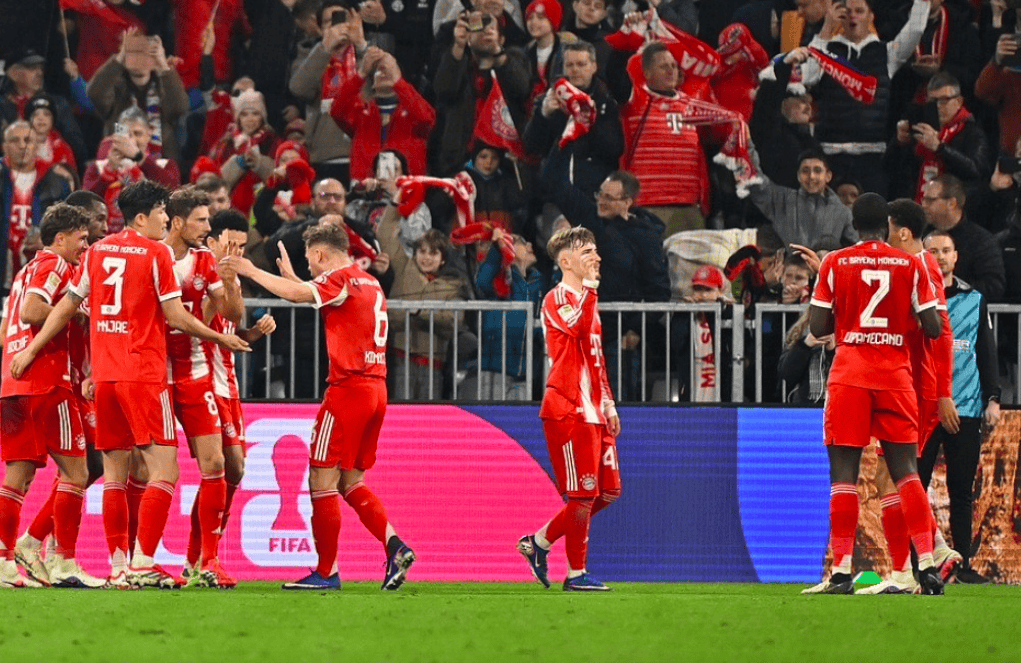 ชนะทุกทีม : เรอัล มาดริด 2-1 ตำนานการหักเหของลิเวอร์พูล 3-1 บุกเบิก บาเยิร์น นำ 4-1 นำ 14 แต้ม_หมาป่า_defense_league