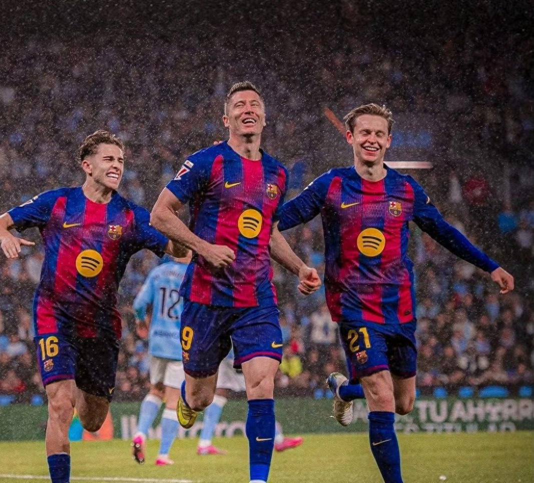 บาร์เซโลนาและแมนเชสเตอร์ซิตี้กำลังสร้างการถ่ายโอนบล็อกบัสเตอร์ มหาเศรษฐีผู้ผิดหวัง 75 ล้านยูโรคาดว่าจะเข้ามาแทนที่ Lewandowski - Malmush_Season_Frankfurt