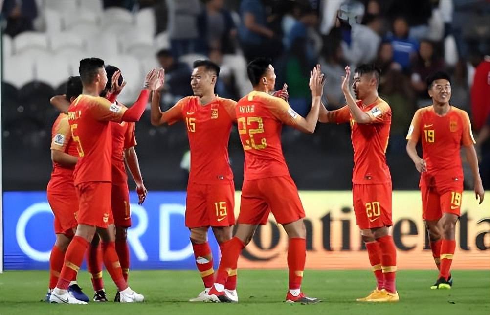 ข่าวดี! ฟุตบอลชายนานาชาติ ทีมฟุตบอลชาย ทีมแรก ของจีน ที่ไปปรากฏตัวในทีมบาเยิร์นในเสื้อหมายเลข 9 เปิดตัวล่วงหน้าซึ่งคุ้มค่ากับการรอคอย_pengcheng_fan_zhang jiaming