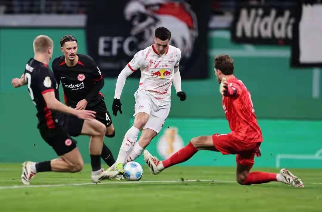 น้ำขึ้นของเลเวอร์คูเซ่น แตก! คุณสมบัติแชมเปียนส์ลีกเป็นเดิมพันใครควรรับโทษ?_ season_league_atur