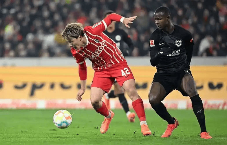 การต่อสู้แบบโฟกัสที่บุนเดสลีกา: Freiburg vs Leverkusen การวิเคราะห์ที่ครอบคลุม_SP_ATTack_State