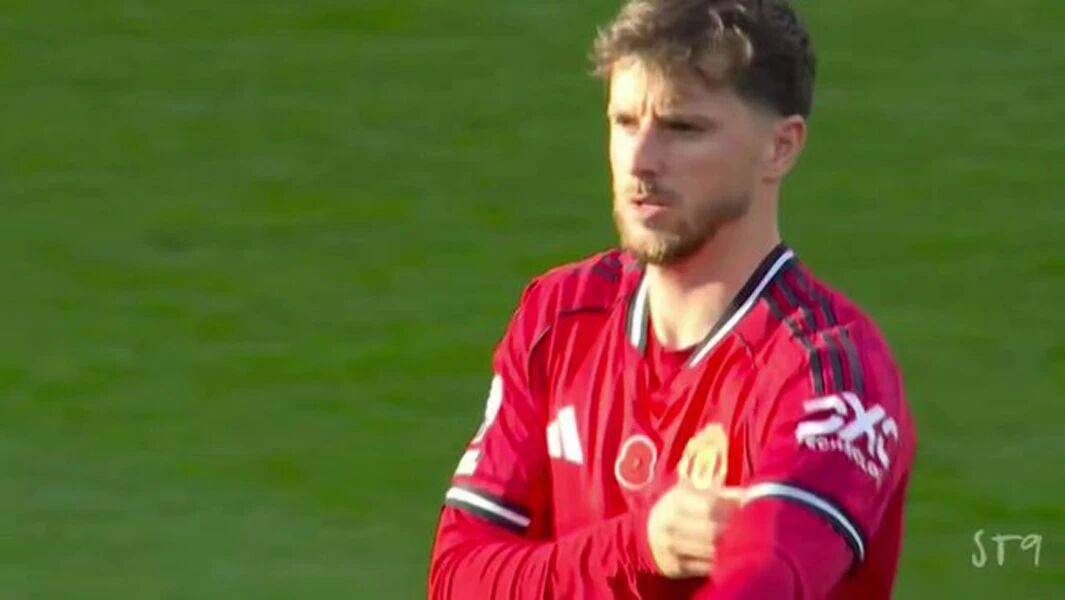 การกลับมาของ Mount อาจถูกเลื่อนออกไป และเมื่อมันจะไม่ขายในฤดูร้อนนี้ เมื่อไหร่จะนานกว่านี้! แมนเชสเตอร์ ยูไนเต็ด บาดเจ็บ บังคับให้ผู้ช่วยสอนเข้าสู่ Battle_carrick_training ground_competition