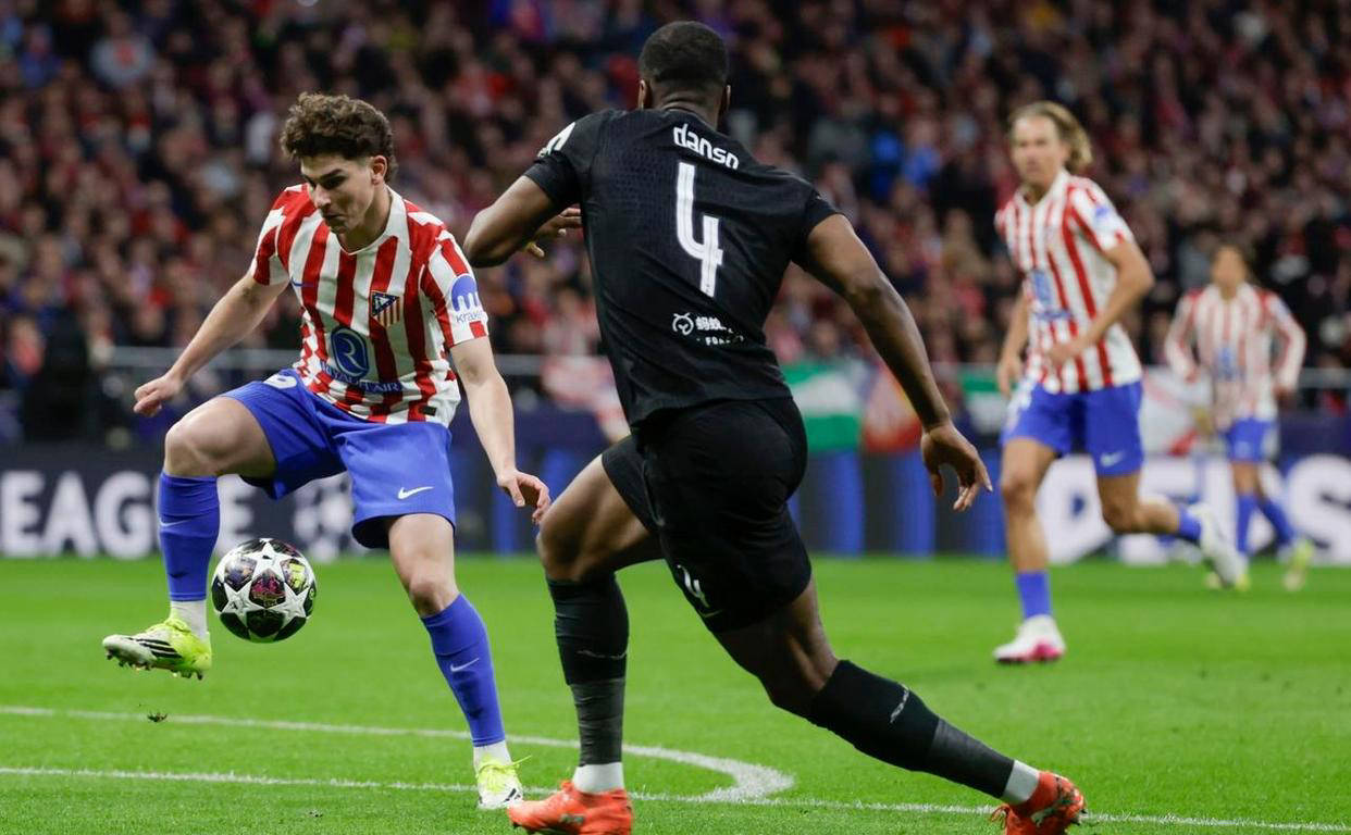 Alvarez วัย 26 ปี บุกเบิกผู้ชมที่น่าทึ่ง: ประตูโจมตีระยะไกล + คะแนนการซ่อนตัว + ผู้ช่วยที่เสียสละ_attasis_match_uefa แชมเปี้ยนส์ลีก