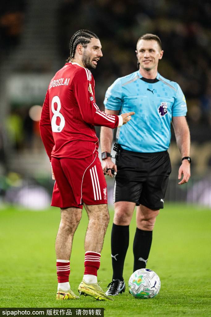 ตำนานและความเกลียดชัง! คุณสมบัติของ ลิเวอร์พูล แชมเปี้ยนส์ ลีก อยู่ในแนวรุก ความฝันแรกของสล็อตแตกสลาย และหมาป่าโต้กลับและเขียนปาฏิหาริย์!_ match_rob edwards