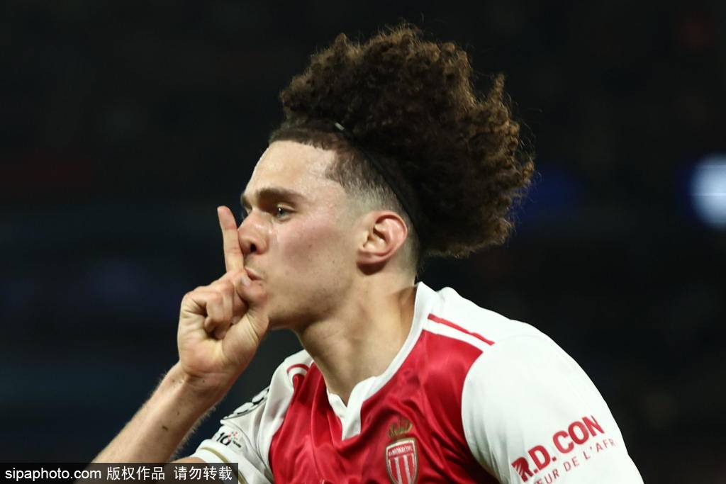 สงครามแชมเปี้ยนส์ลีก เริ่มขึ้นอีกครั้ง: บัญชีเก่าของเอ็นริเก้ 'ตบ' ไม่ชัดเจน เชลซีและปารีสไม่พอใจ