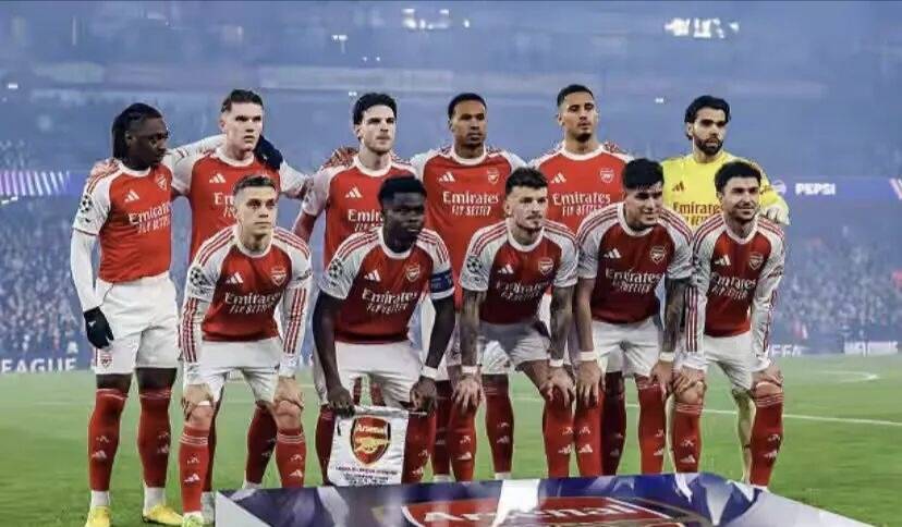 เบื้องหลัง 4 แผ่นสะอาด 