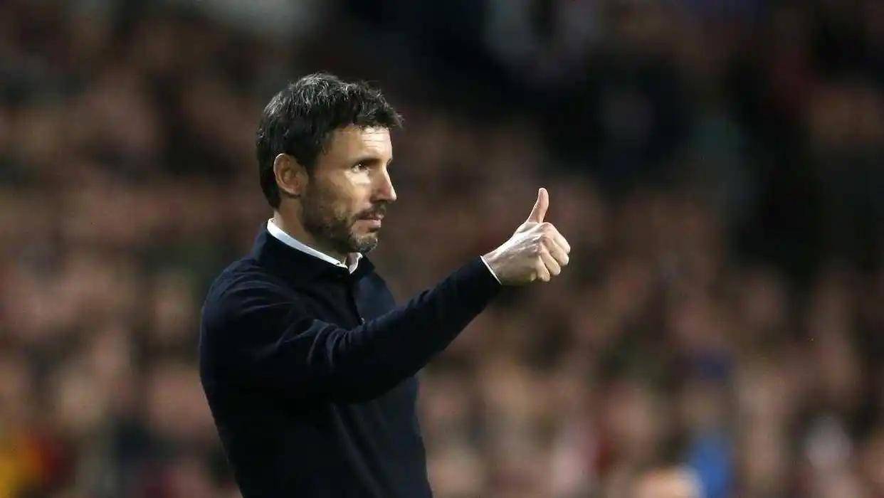 Van Bommel ยกย่อง Carrick ที่นำพลังทางจิตวิญญาณ Harland ยังคงมีช่องโหว่ทางเทคนิคอยู่บ้าง