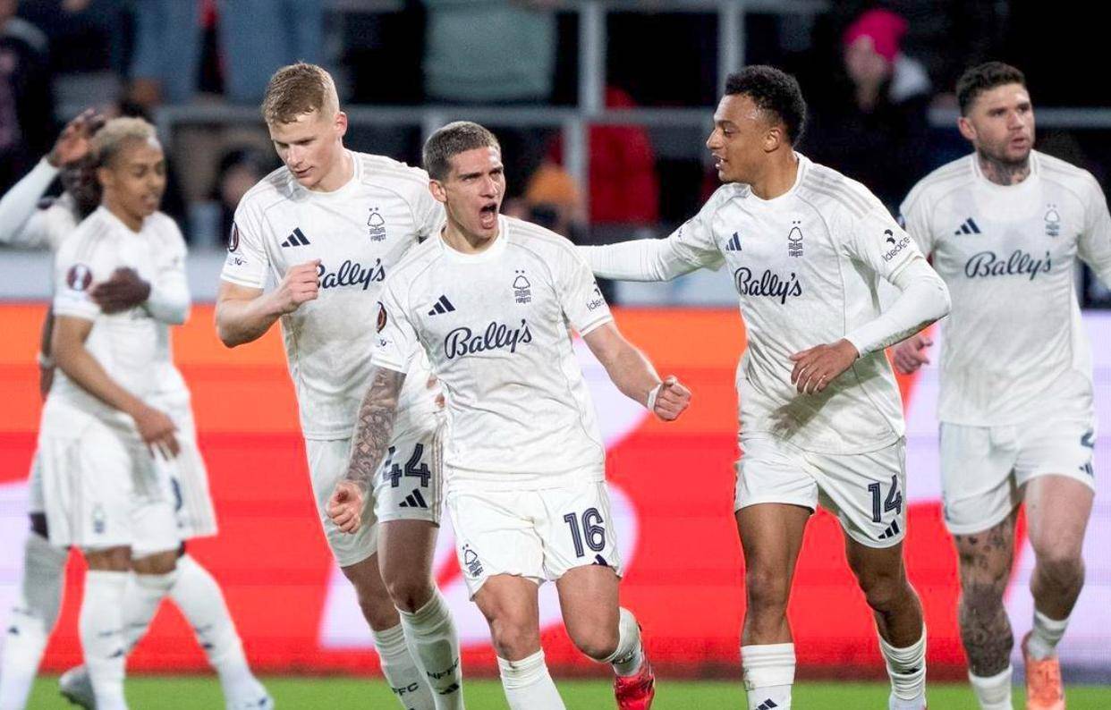 ลียงออกจากใบแดงสองใบ, โต้กลับน็อตติงแฮมฟอเรสต์, โรมเป็นตำนานของ Serie A Brothers_Royal Betis_Porto