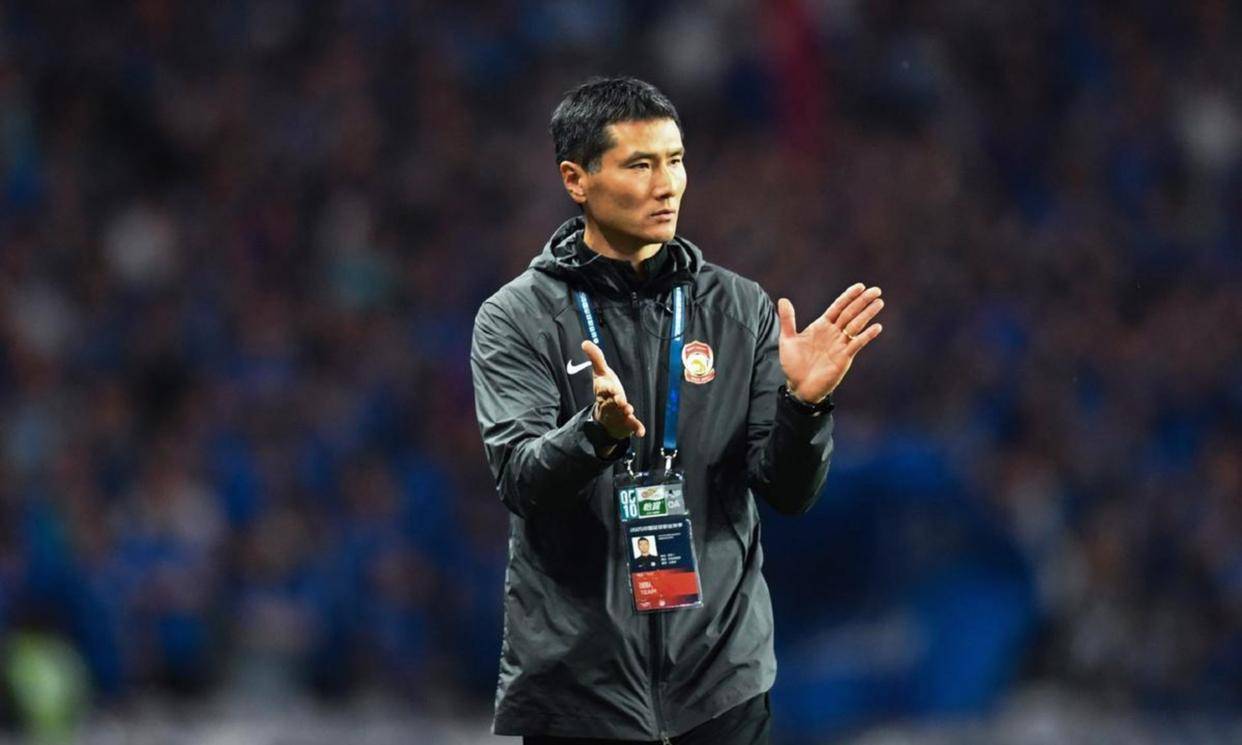 ฉันมั่นใจว่าฉันจะแพ้ และฉันยังคงยืนกรานในตัวเองเมื่อเผชิญกับศัตรูที่แข็งแกร่ง อนาคตของฟุตบอลทีมชาติยังเต็มไปด้วยหนาม เป็นที่คาดหวังและมีเหตุผลสะท้อน_China Team_Shao Jia