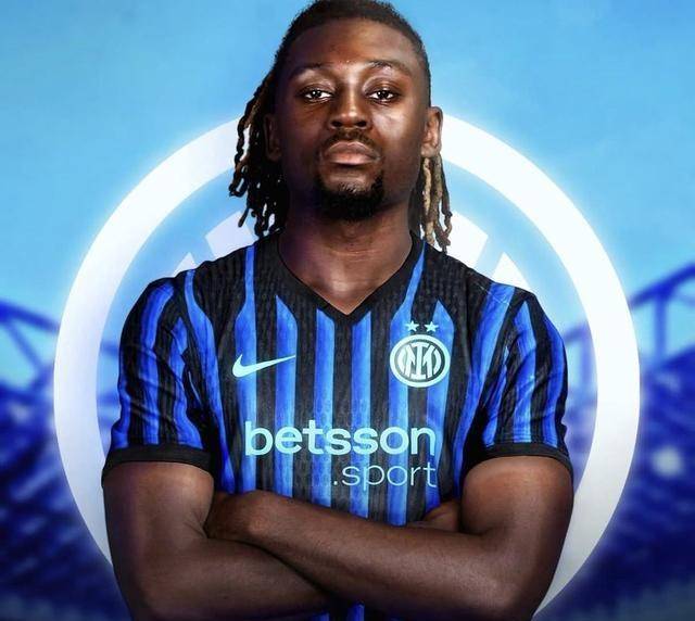 โรมขายวิทยาศาสตร์นิวเคลียร์และประหยัดหลุม 60 ล้านหลุมในปารีสไปยัง Race_Transfer Fee_Du Follow_Next