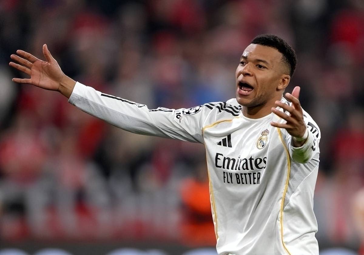 คมปานีรีบวิ่งเข้าบาเยิร์นและเสียท่าแรกขาดเอว เรอัล มาดริด ไม่กล้าเปลี่ยนตัว SUPERSTAR_DIAS_GULAire_Belinham