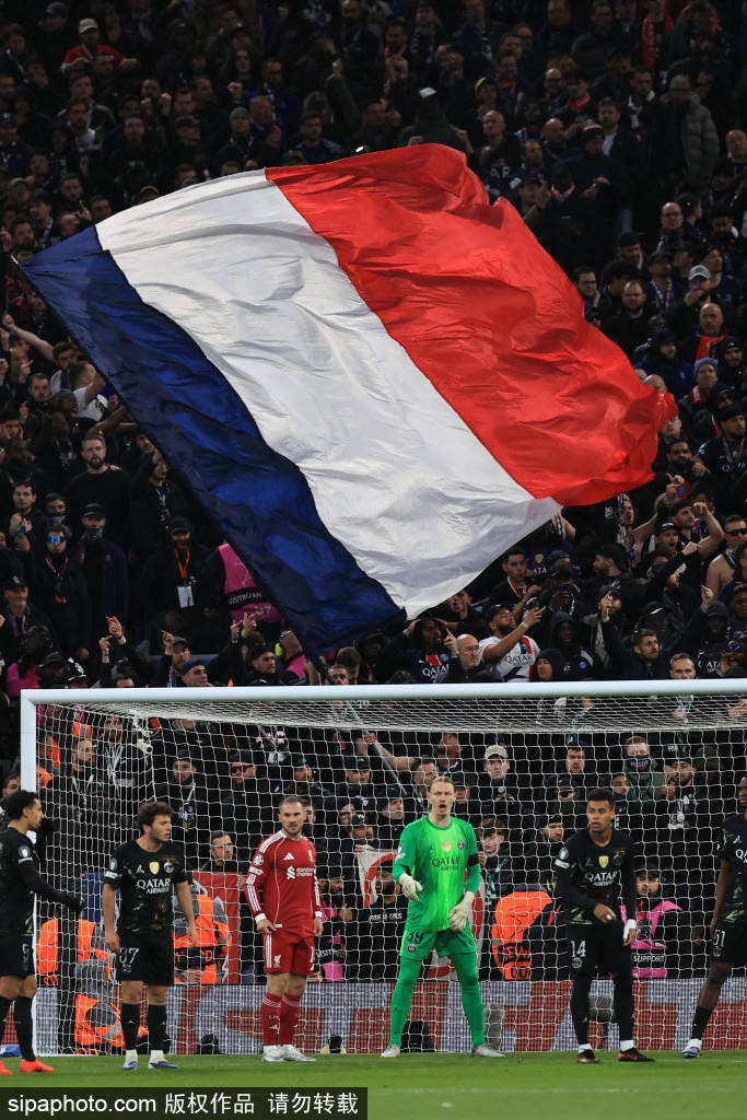 ความกังวลที่ซ่อนอยู่เบื้องหลังข่าวดีของการเลื่อนตำแหน่งแชมเปี้ยนส์ลีก? ดาวคู่ปารีสมองโลกในแง่ดี แต่คนหนึ่งต้องเผชิญกับความฝันที่แตกสลายของฟุตบอลโลก!_match_douet_medes