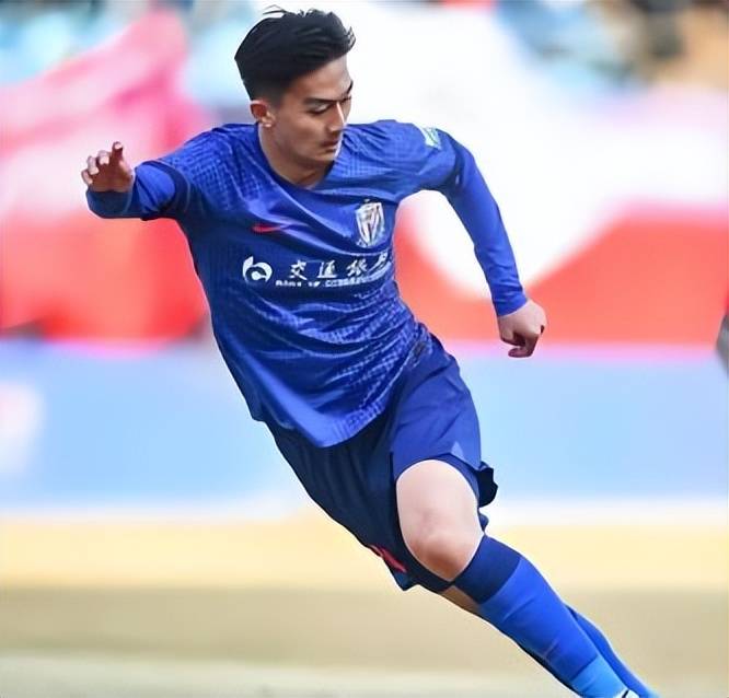 จงเว่ยเจียงเซิ่งหลง วัย 26 ปี ของทีมฟุตบอลชายชาวจีน ประกาศอย่างเป็นทางการแล้ว! ได้มีการตัดสินว่า Xia Window จะออกจาก Shenhua ไปเรียนใน 5 ลีกหลักเพื่อเข้าร่วมการแข่งขันฟุตบอลบุนเดสลีกา Dort_Jin Shunkai_Competition_Competition_National