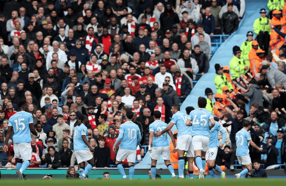 รายงานการรบแต้มล่าสุดของพรีเมียร์ลีก: แมนเชสเตอร์ ซิตี้ 2-1 อาร์เซนอล ลิเวอร์พูล เร้าใจ โล่ชนะ 4-3 ชนะ แมนฯ ยูไนเต็ด_เชลซี