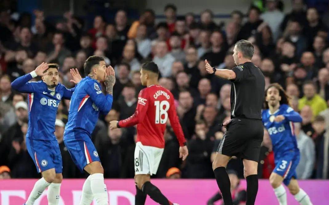 ท็อตแนม 2-2 เสมอกันอย่างน่าเศร้า! นิวคาสเซิ่ล 1-2 โรลโอเวอร์, แมนเชสเตอร์ ยูไนเต็ด 1-0 เชลซี, พรีเมียร์ลีก อัพเดท_competition_league_uefa แชมเปี้ยนส์ลีก