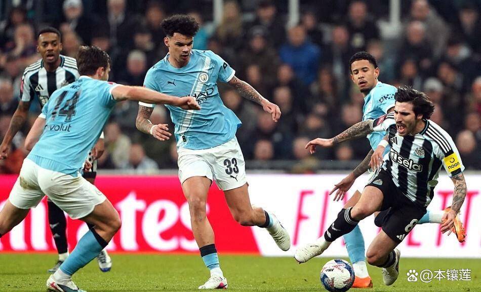 100 ล้านยูโร! ยูเวนตุสยกมือไหว้และยอมจำนนโดยตรง แมนเชสเตอร์ ยูไนเต็ด และ แมนเชสเตอร์ ซิตี้ สองทรราช กำลังตะเกียกตะกาย กองกลางอิตาลีคนนี้คุ้มราคามั้ย_ อาร์เซนอล_เรอัล มาดริด_เซเรียอา