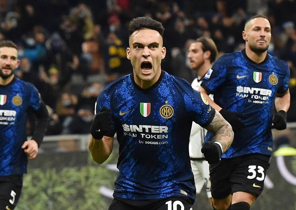 เคล็ดลับหนึ่งในการวาดจากด้านล่าง! โทรศัพท์ของเรอัล มาดริดเพื่อสังหารหู อินเตอร์ มิลาน 50 ล้านเซ็นสัญญา !_ midalfield_nico pas_komo