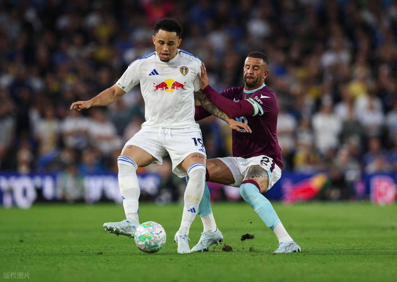 ลีดส์ ยูไนเต็ด 3-1 อันดับล่าสุดของพรีเมียร์ลีกหมดแล้ว: ท็อตแนมอันตรายกว่า_bournley_condition_league