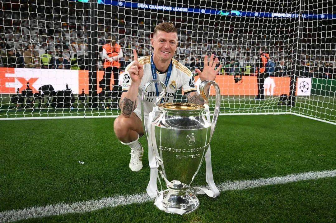 เรอัล มาดริด เล่นกับไฟ! ฟลอเรนติโนส่ง Krosmiy ไปที่ Klopp การเชื่อมต่อของเยอรมันจะใช้ประโยชน์จากฟุตบอลได้หรือไม่ _ โทนี่ โครส_ยูฟ่า แชมเปี้ยนส์ ลีก_แอท มาดริด