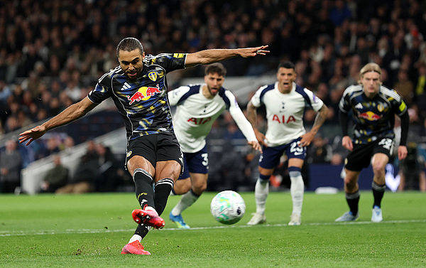 ท็อตแนม 1-1 ลีดส์ ยูไนเต็ด บอกคะแนน_แมตช์_สกอร์_ลีก