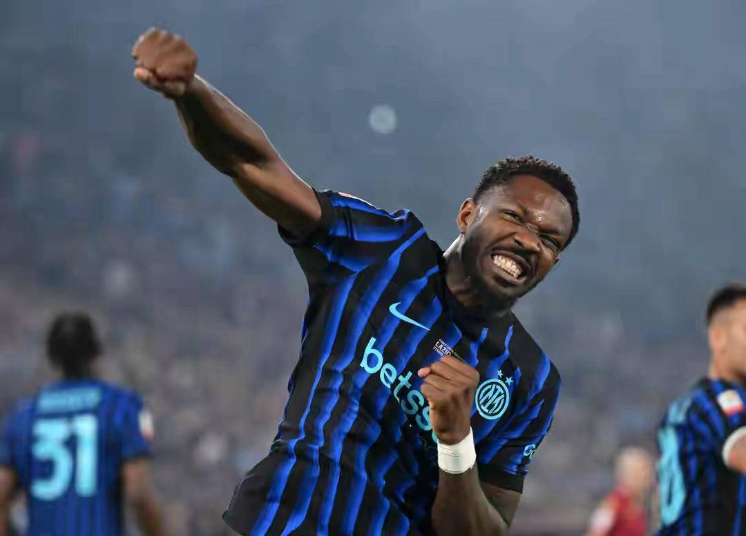 อินเตอร์ มิลาน เอาชนะ ลาซิโอ 2-0 ถ้วยอิตาลี ครั้งที่ 10 ในประวัติศาสตร์ของทีม แสดงให้เห็นถึงเทคนิค แทคติค และการต่อสู้ SPIRIT_GOAL_LEGION_ATTACK