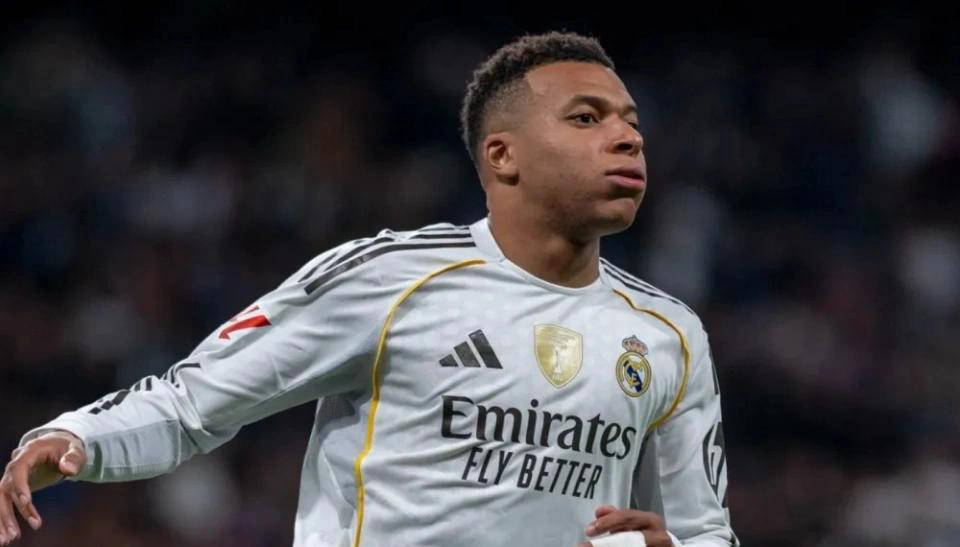 พายุนอกคอร์ทของ Mbappe: การฟื้นคืนชีพและการไตร่ตรองหลังจากออกจากปารีส