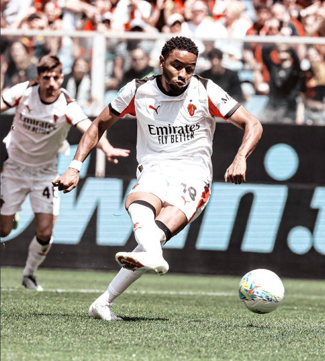 ยิงแต้มของ Encunku และฝืด, แอตคัม เฉือนลงสู่พื้น, เอซี มิลาน 2-1 เจนัว เก็บสี่อันดับแรกในเซเรีย A_Leegion_Offensive Opportunity_Occupational Champions League