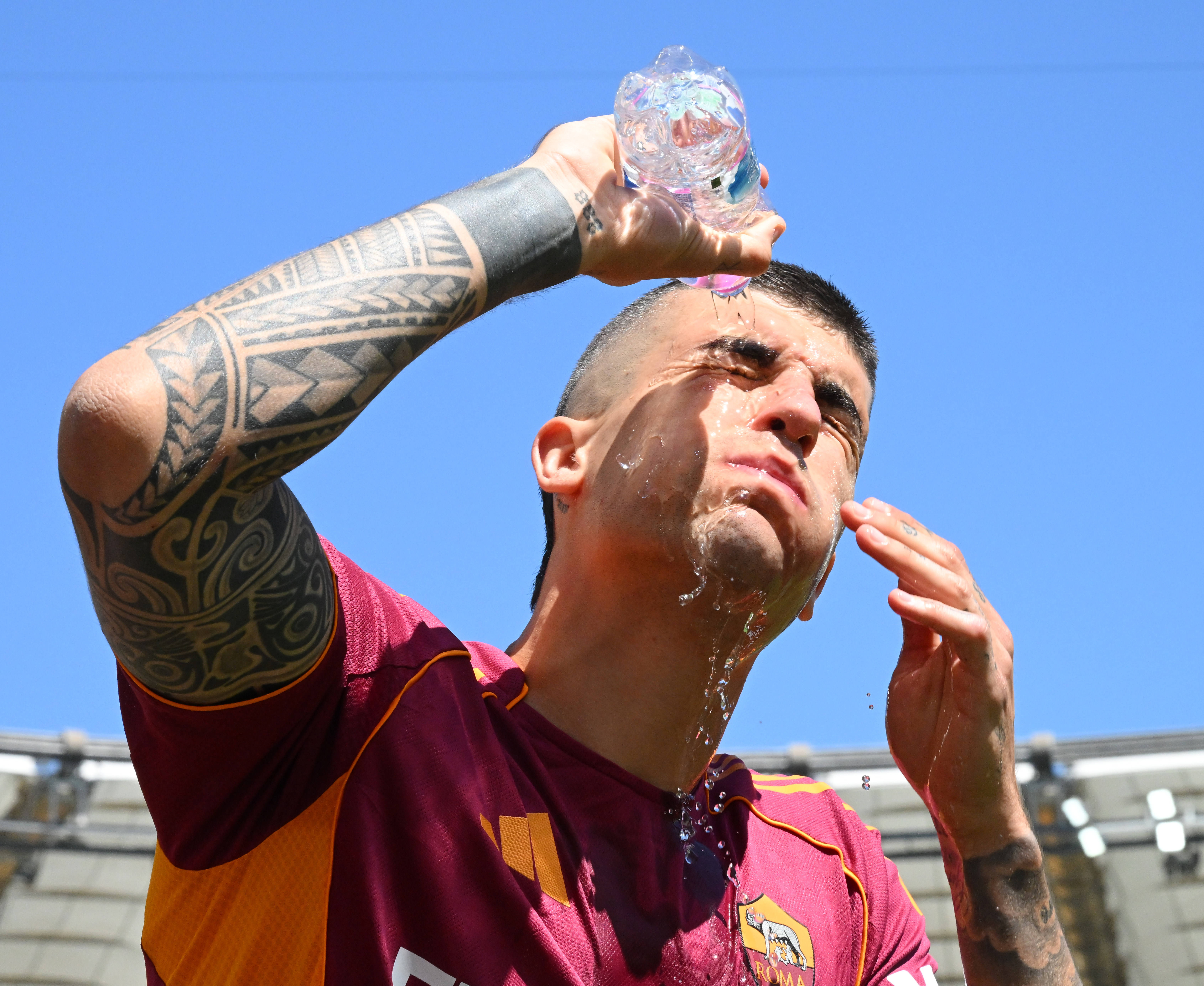 (กีฬา) ฟุตบอล - เซเรียอา: โรม่าชนะ LAZIO_ROMAN_ สำนักข่าวซินหัว_การแข่งขัน